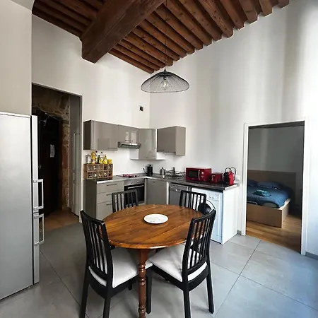 게스트하우스 Coeur Vieux Lyon, 60 M2 Lumineux Confort